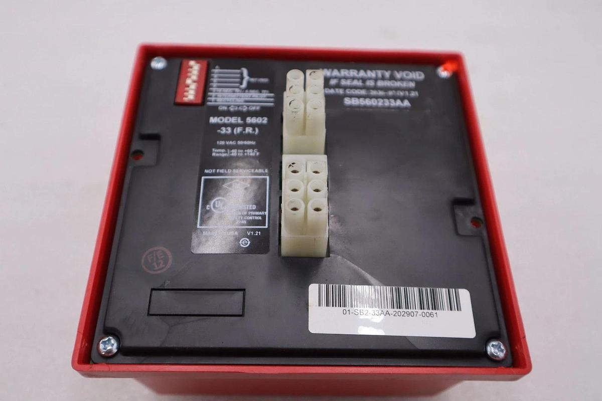 Used NEW Fireye SB560233AA Flame Rod 120VAC 5/10TFI No Purge STOCK H733A