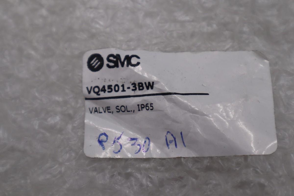 Used SMC VQ4501-3BW valve, 3 position, plug-in(ac), VQ4000 VALVE, SOL 4/5-PORT #S-373