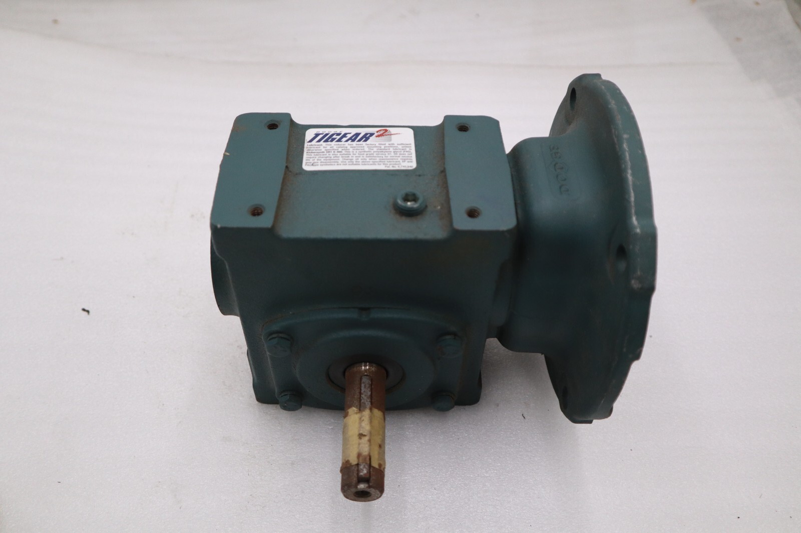Used NEW BALDOR 15Q20L56 GEAR REDUCER 20:1 STOCK H982
