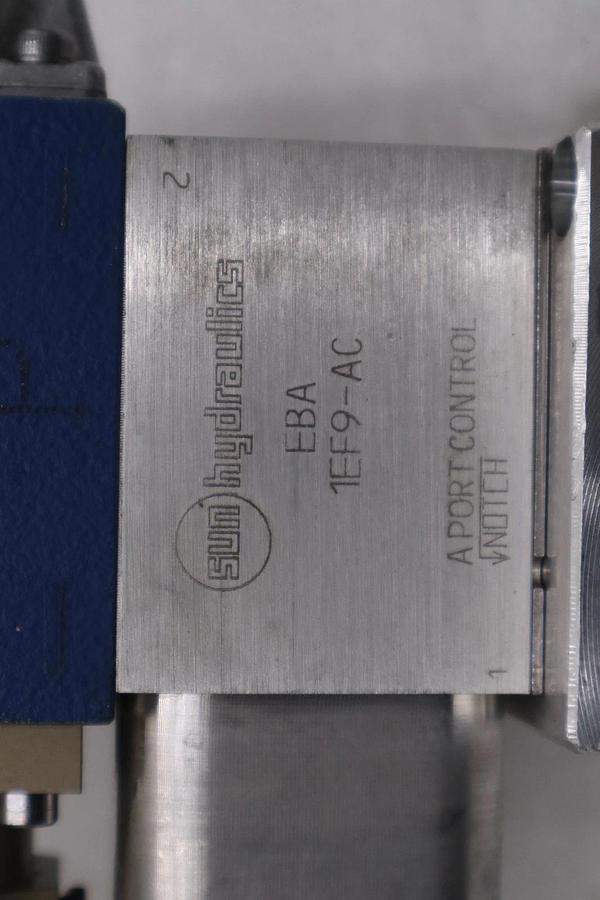 NEW OPEN BOX  REXROTH R900467936  DIRECTIONAL VALVE 4WMM6E53 STK CC185