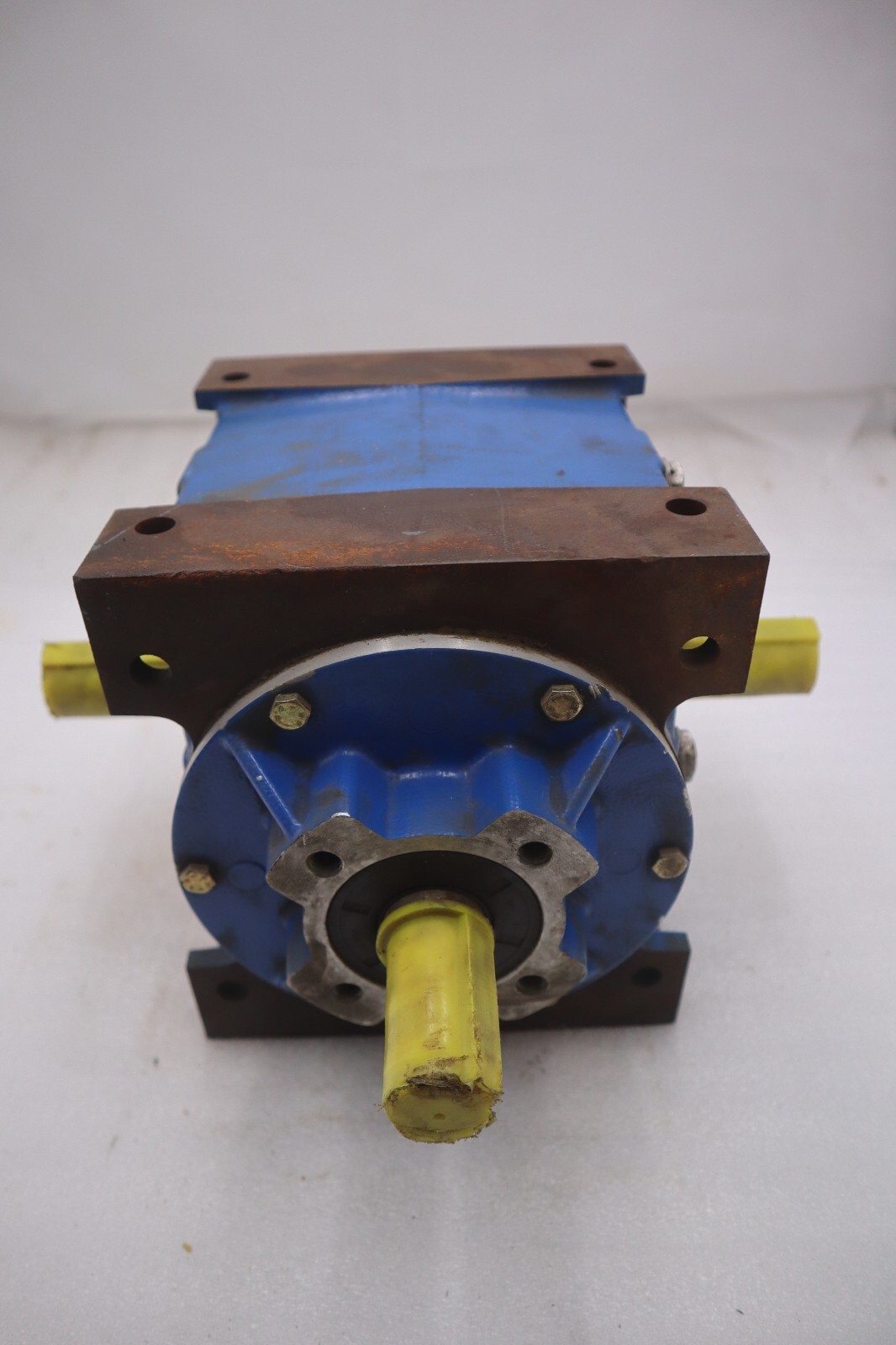 Used BONFIGLIOLI-RIDUTTORI RAN 28 DA RIGHT ANGLE GEAR UNIT STOCK #M-46