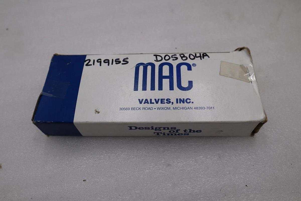 Used NEW MAC 811C-PM-613CA-152 SOLENOID VALVE 4-WAY SINGLE SOLENOID - STOCK H1506