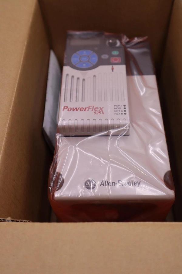 Allen Bradley 25B-D017N104 /A PowerFlex 525 480V 17A AC Drive - NEW - STK 3447CC