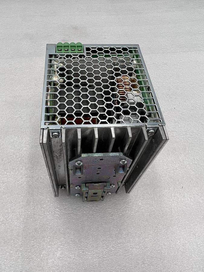 Phoenix Contact Quint-PS/1AC/24DC/10 Power Supply 2866763 NEW STOCK K-2125