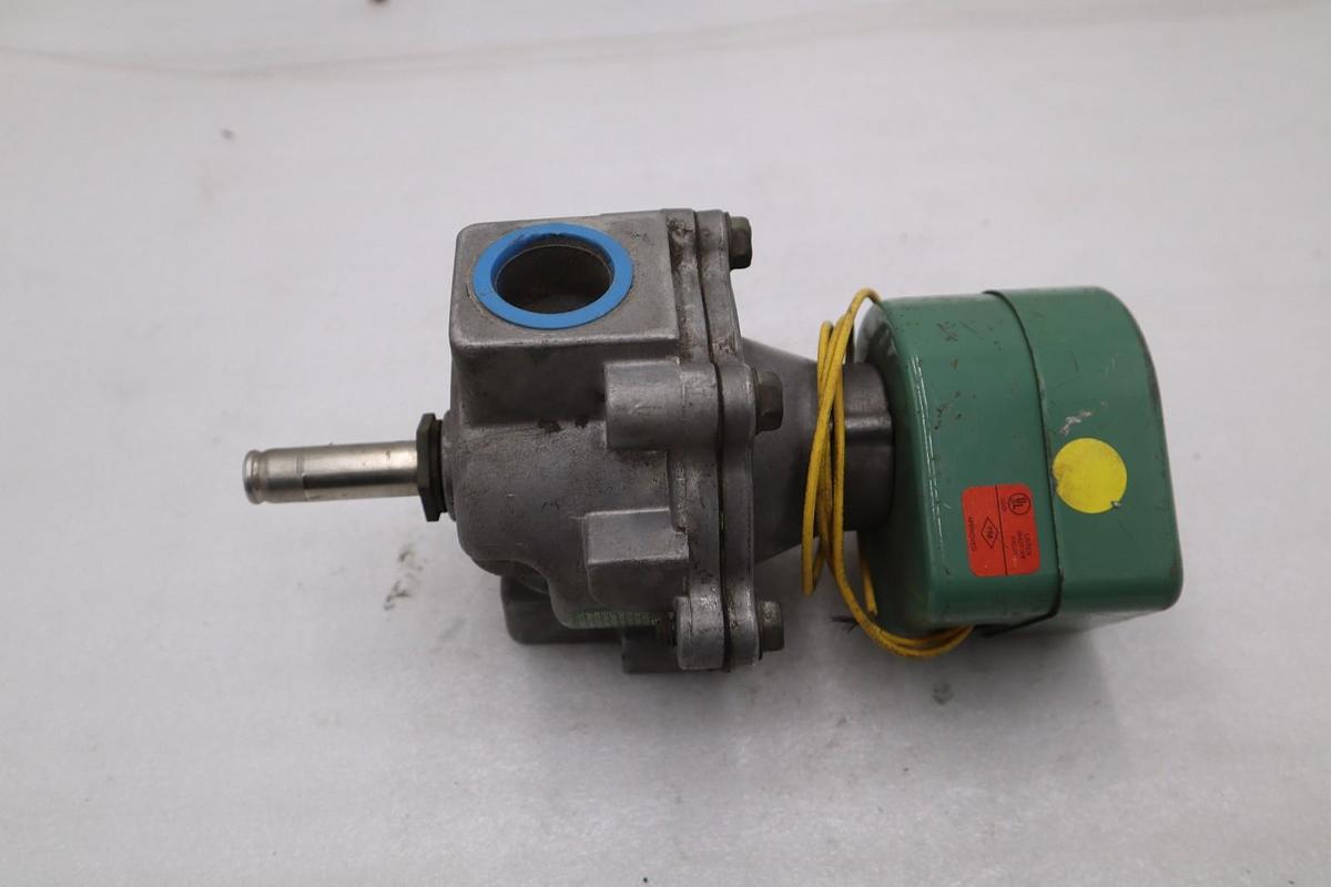 Used Asco 8043A47 Electric Solenoid Valve Pipe Size 1" NPT Coil 120 VAC - STK CC170