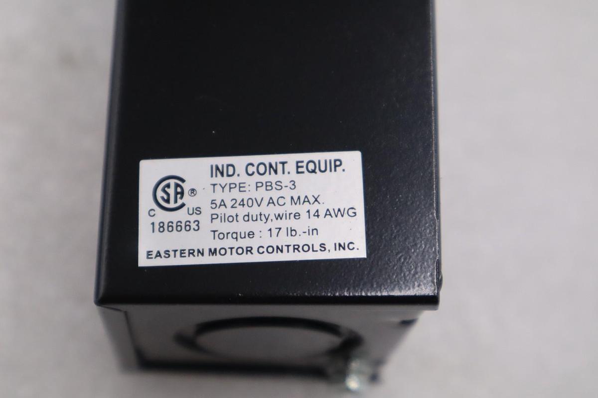 Used MMTC PBS-3 NEMA 1 Three Button Surface Mount Control Station STTK GF151A