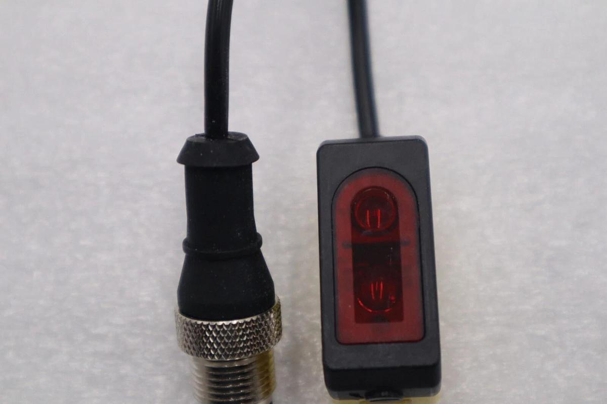 Used NEW BANNER Laser Sensor QS18VP6LAFQ5 Optical Switch STOCK L-372-C