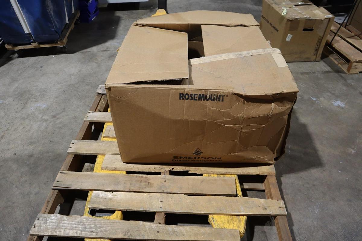 Used Rosemount Pressure Transmitter 1199DNB20APFW71DAA1C NEW IN BOX STOCK HS37