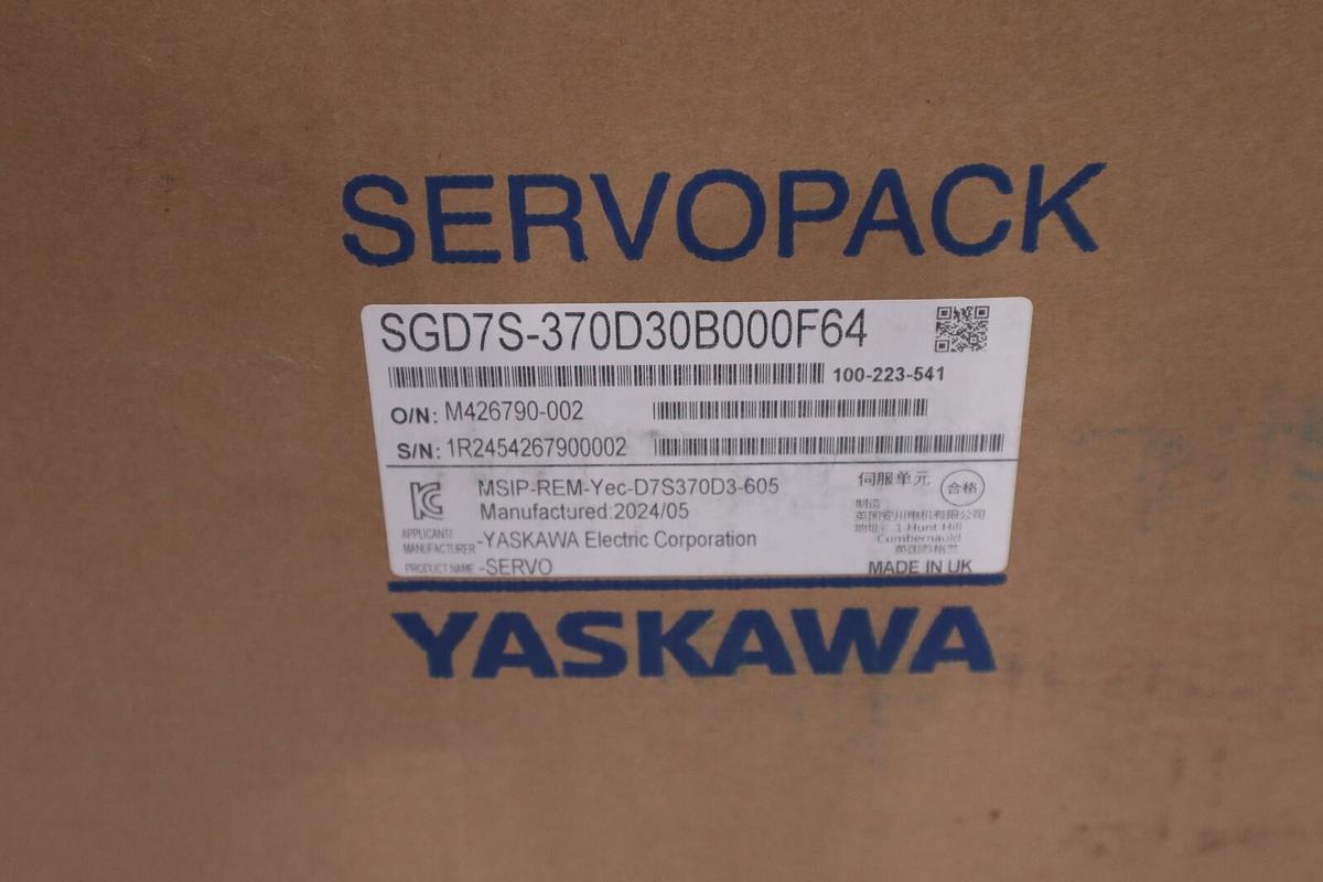 NEW YASKAWA SGD7S-370D30B000F64 SERVO DRIVE STOCK 1553-A