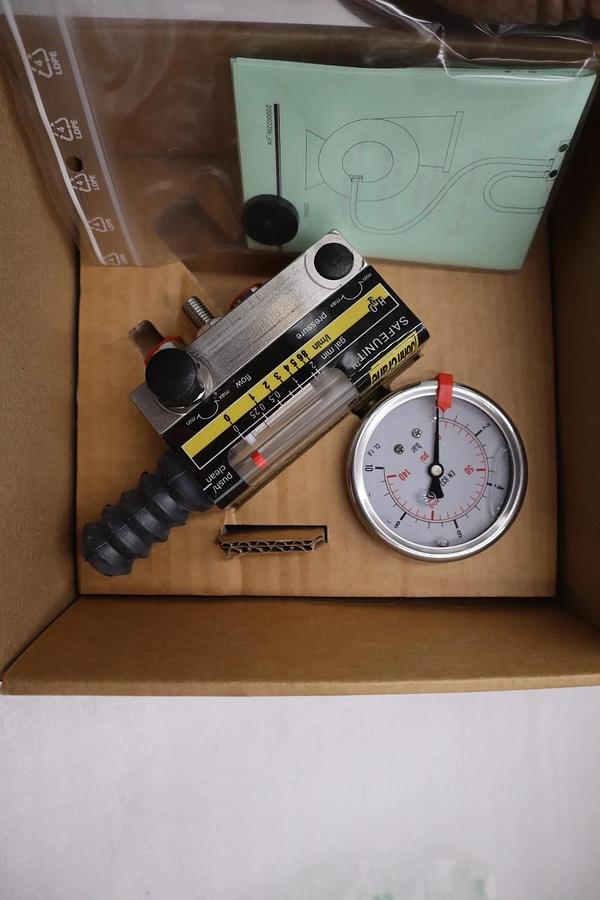 Used SAFEMATIC John Crane SFP-08-10 Switch Flow Safe Unit 4 Port - STOCK GF356