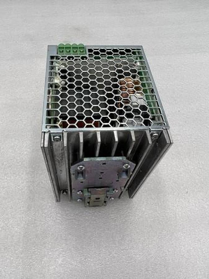 Used Phoenix Contact Quint-PS/1AC/24DC/10 Power Supply 2866763 NEW STOCK K-2125