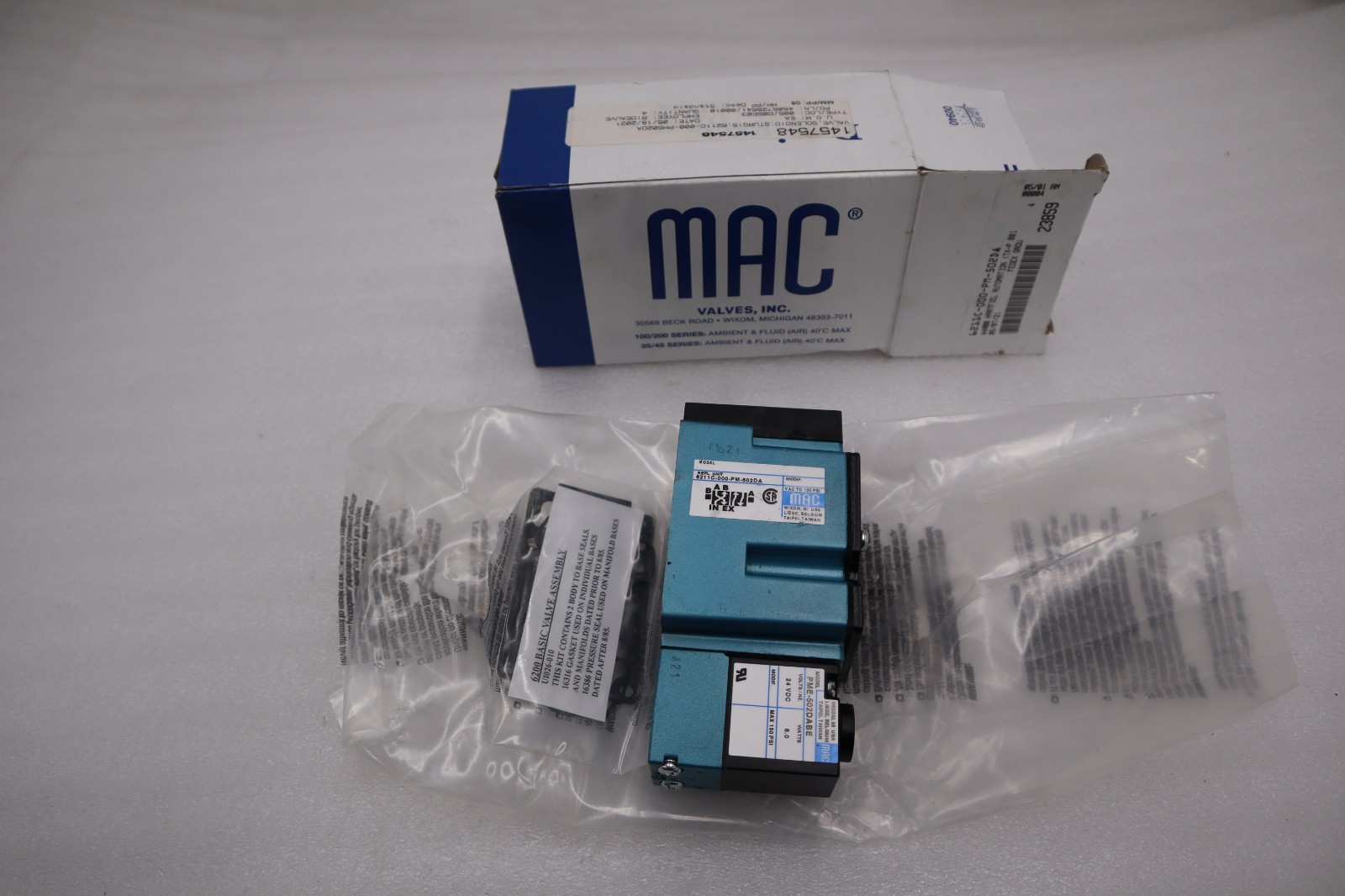 NEW MAC 6211C-000-PM-502DA W/ PME-502DABE SOLENOID VALVE 6200 SERIES #H728A