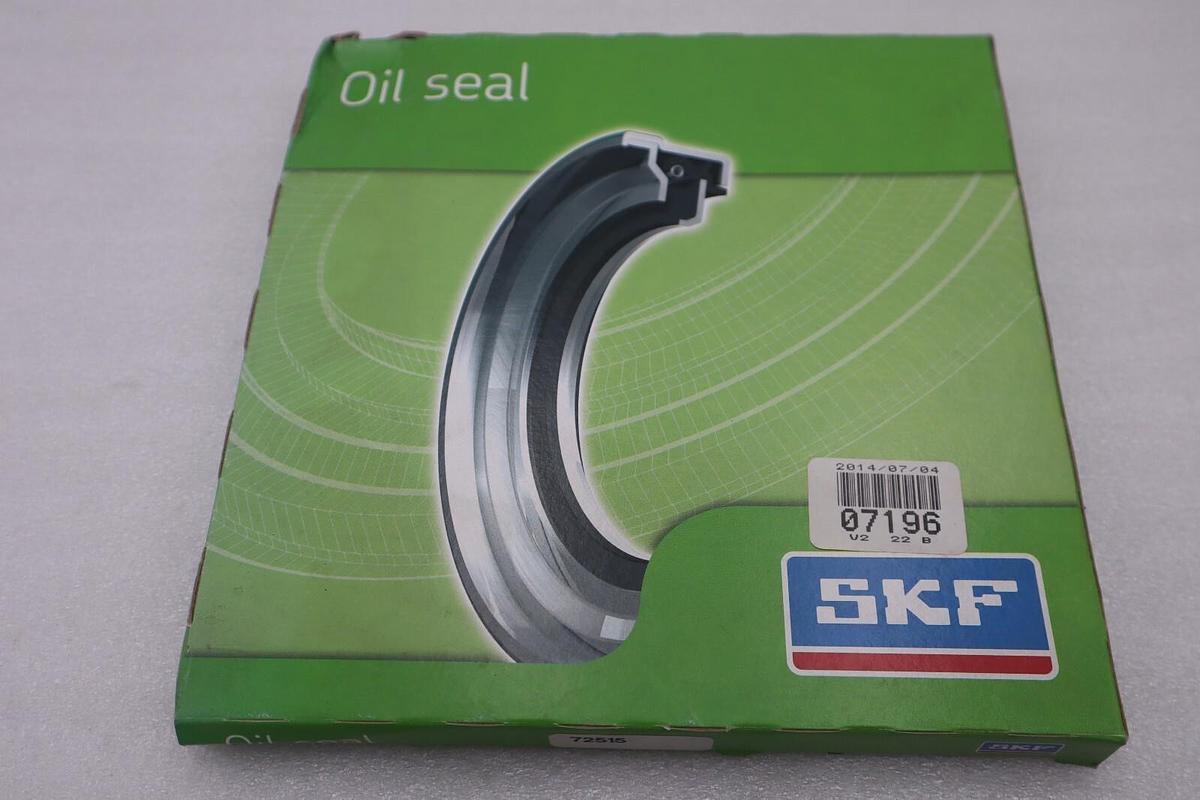 NEW IN BOX 72515 - CR Seals STOCK 5671A