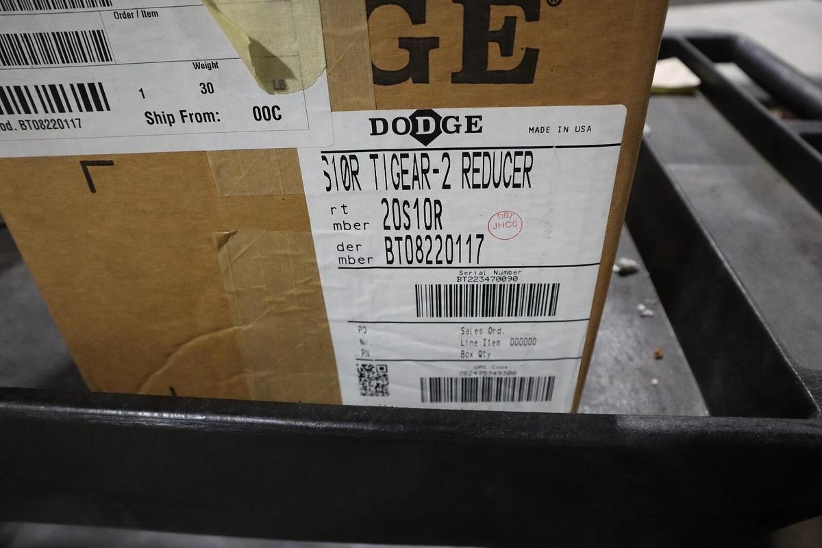 Used NEW IN BOX DODGE 20S10R TIGEAR-2 REDUCER GEARBOX STOCK H766