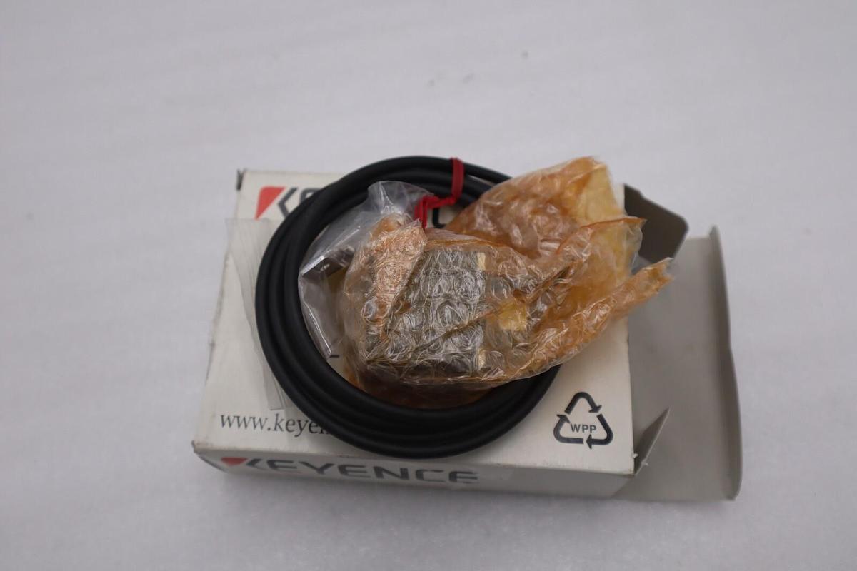 Used NEW OPEN BOX Keyence AP-53 PRESSURE SENSOR STOCK 608-D