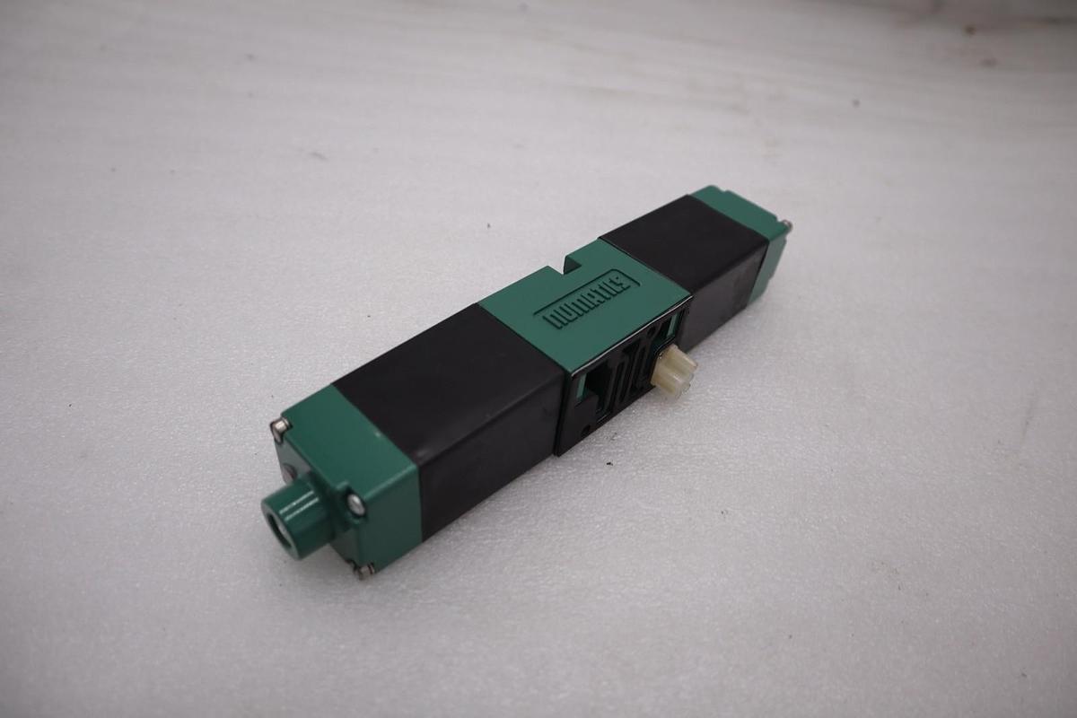 Used NUMATICS 081SS400M000061 PNEUMATIC SOLENOID VALVE 26A 150PSI STOCK H1511