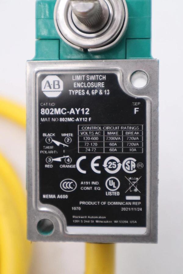 NEW OPEN BOX AB ALLEN BRADLEY 802MC-AY12 LIMIT SWITCH STOCK G774
