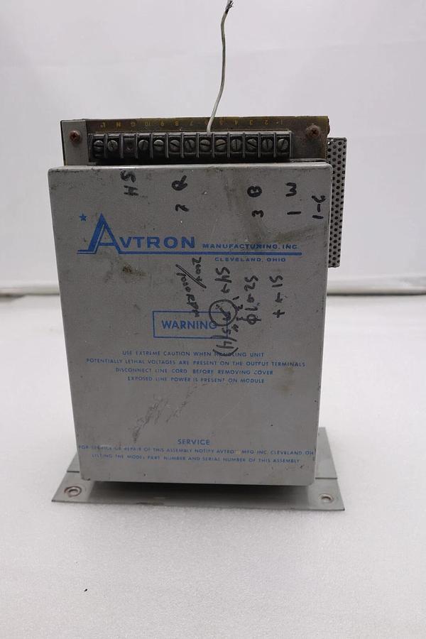 Used AVTRON BRUSHLESS TACHOMETER GENERATOR D12283 #2163