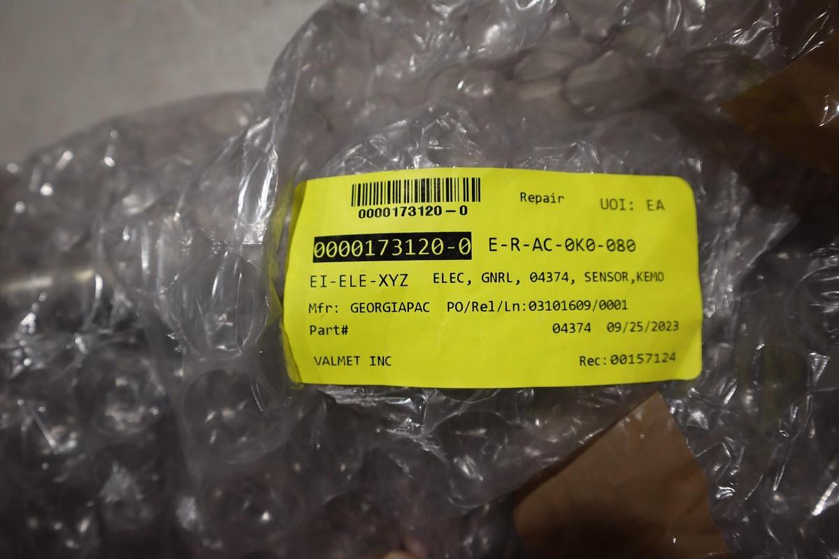 Used VALMET 23289011 SENSOR STOCK #G-741