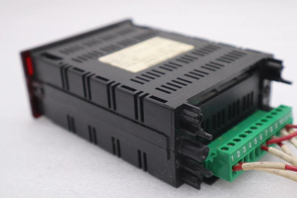 Used SIMPSON HK-35-1-0460-0-2-0 PANEL METER 5AAC RELAYS: 2 STOCK L-455C