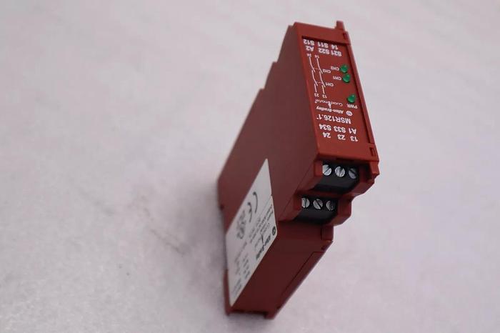 Allen Bradley 440R-N23113 MSR126.1T Safety Relay 115V AC AB STOCK L-471-C