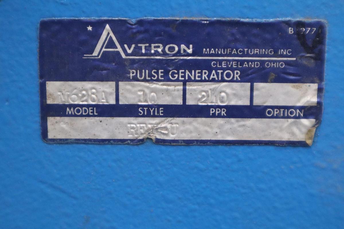 Used AVTRON M628A PULSE GENERATOR STYLE 1Q - NEW OPEN BOX - STOCK GF922