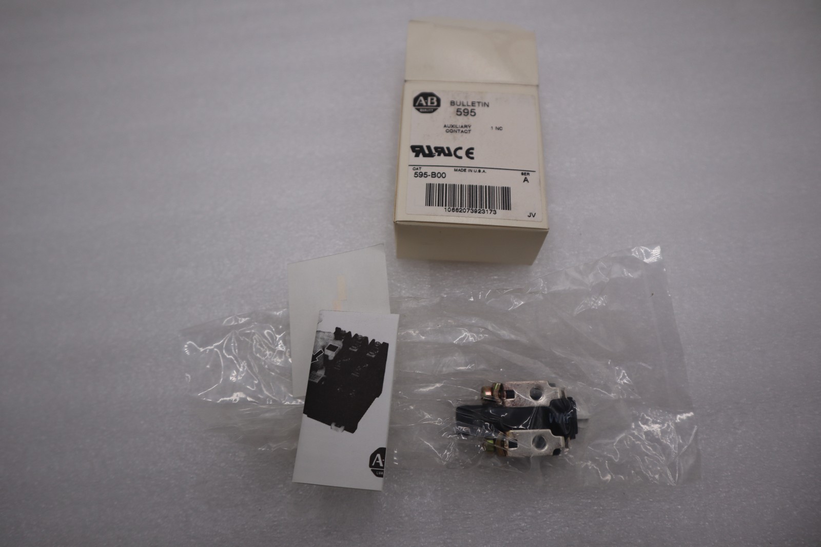 Used LOT OF 25 NEW OPEN BOX Allen Bradley 595-B00 Auxiliary Contact Series A H1368A