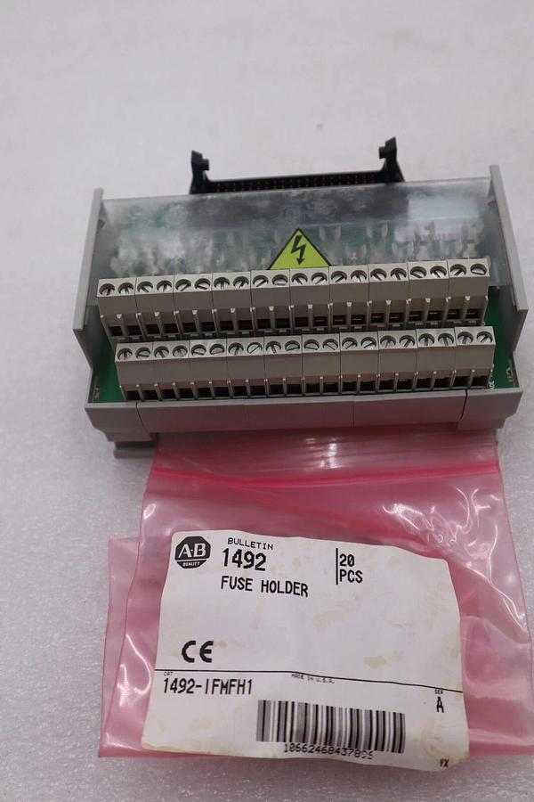 ALLEN BRADLEY 1492-IFM40FFS120-2 SER A Interface Module #4084