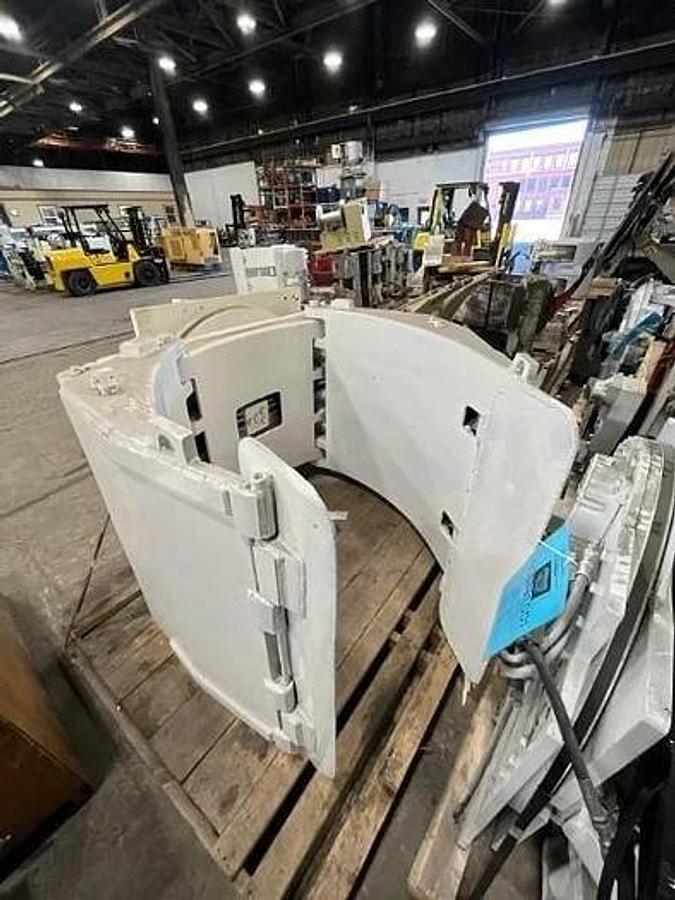 Used 84" DIAMETER CASCADE MODEL 100D-RCP-93C PAPER ROLL CLAMP