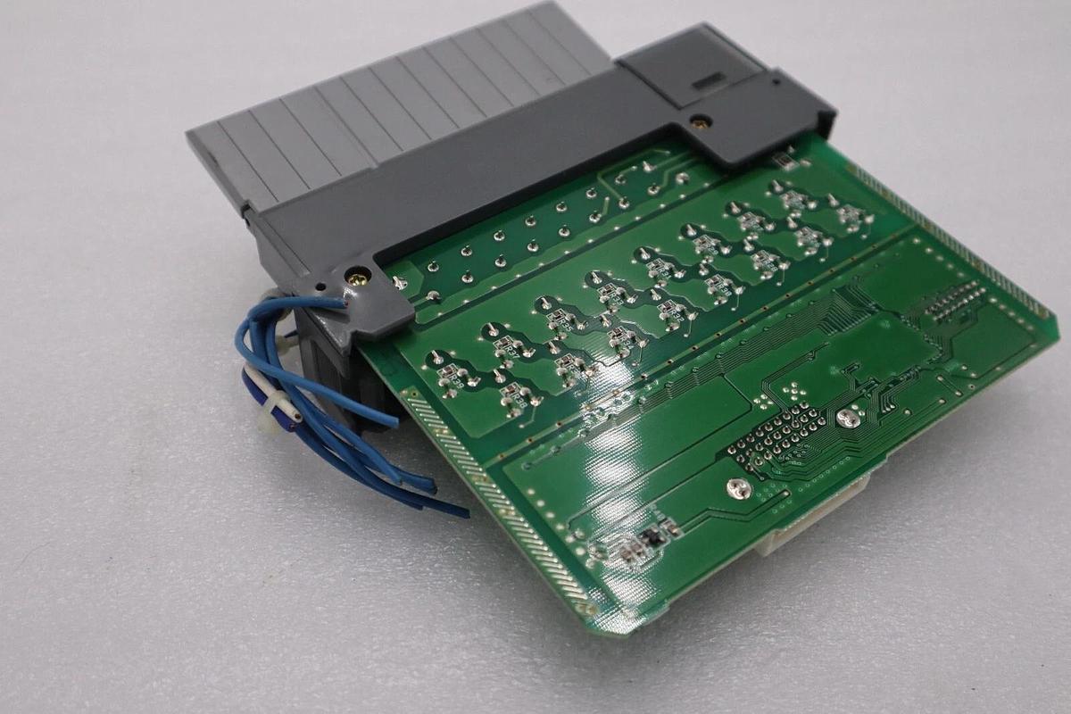 Used Allen Bradley 1746-OV16 Ser. C Output Module SLC 500 1746OV16 AB STOCK K-677-C