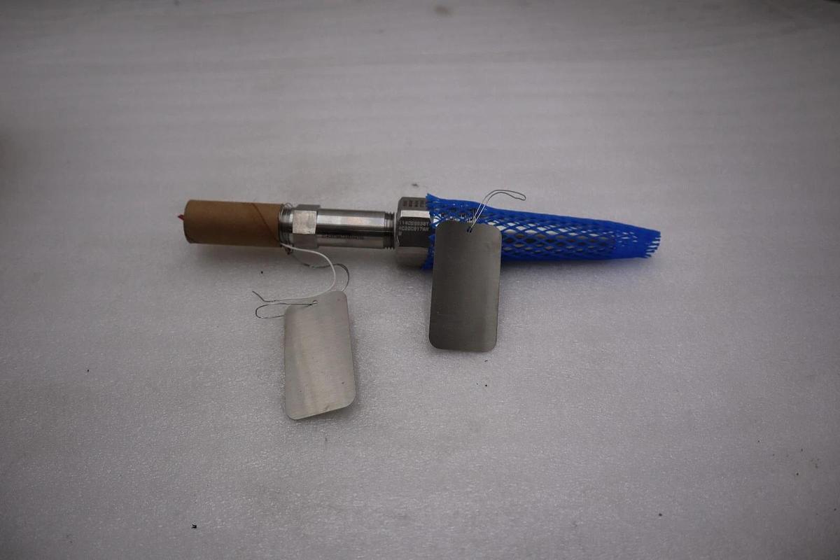 Emerson Rosemount Temperature Sensor R-214C*31132220 STOCK 5907