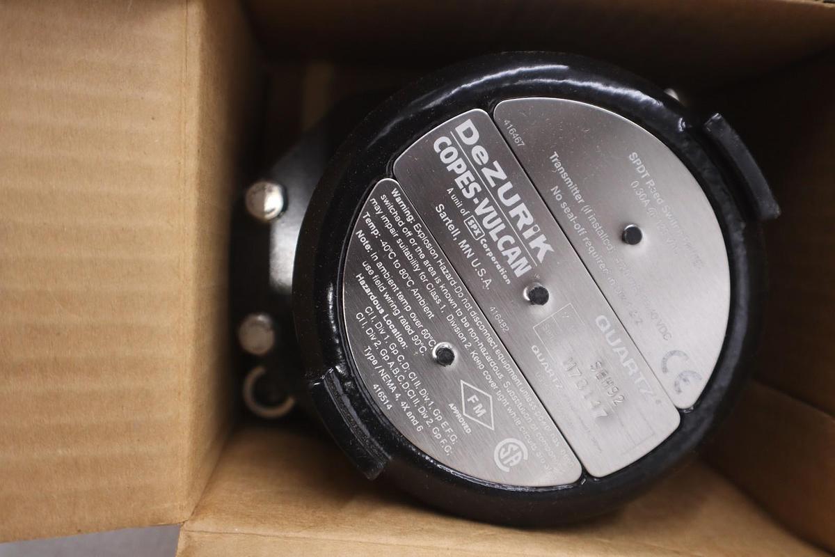 DEZURIK QUARTZ SENSOR SE SEH92/ M78147 - NEW IN BOX - STOCK GF773