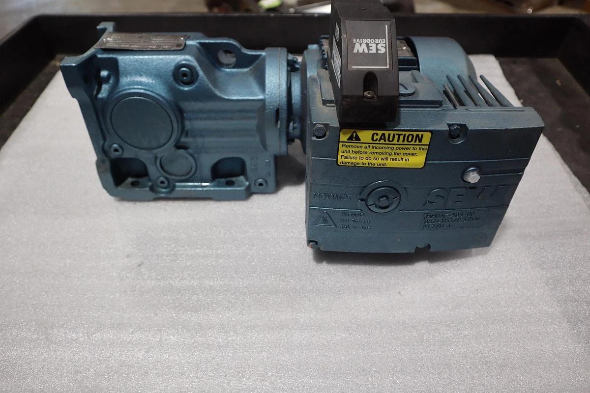 NEW SEW EURODRIVE DFT71D4 .5 HP GEARMOTOR STOCK HP147