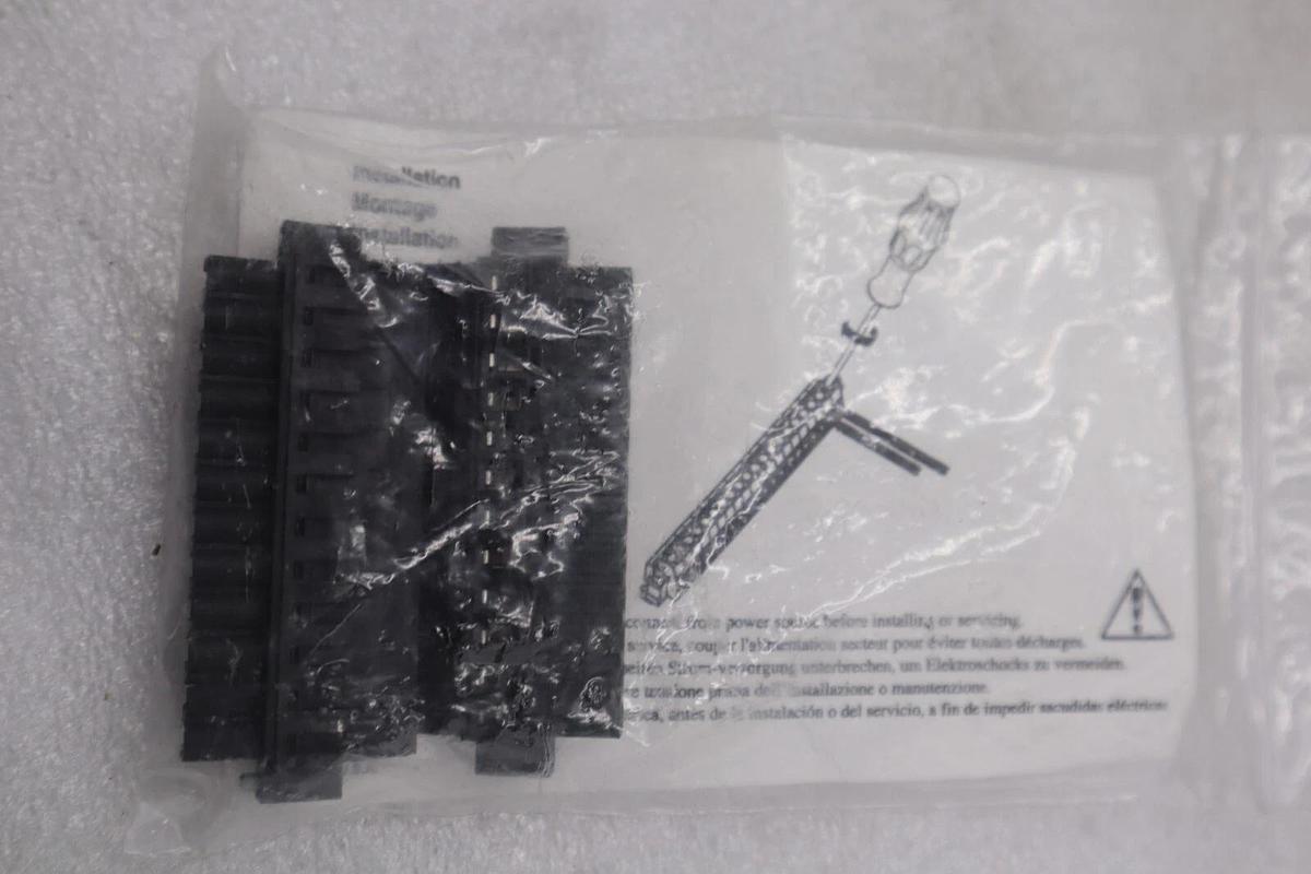 Used NEW LOT OF 5 AB Allen Bradley 1492-RTB12N STOCK K-3552