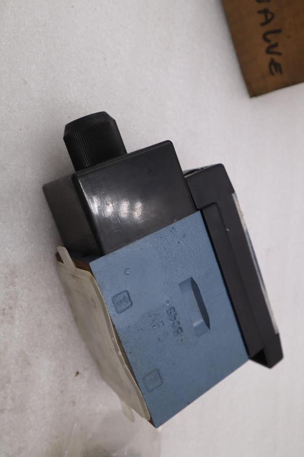 Used CONTINENTAL HYDRAULICS VSD05M-IA-GB-60L-A STOCK #B-3056