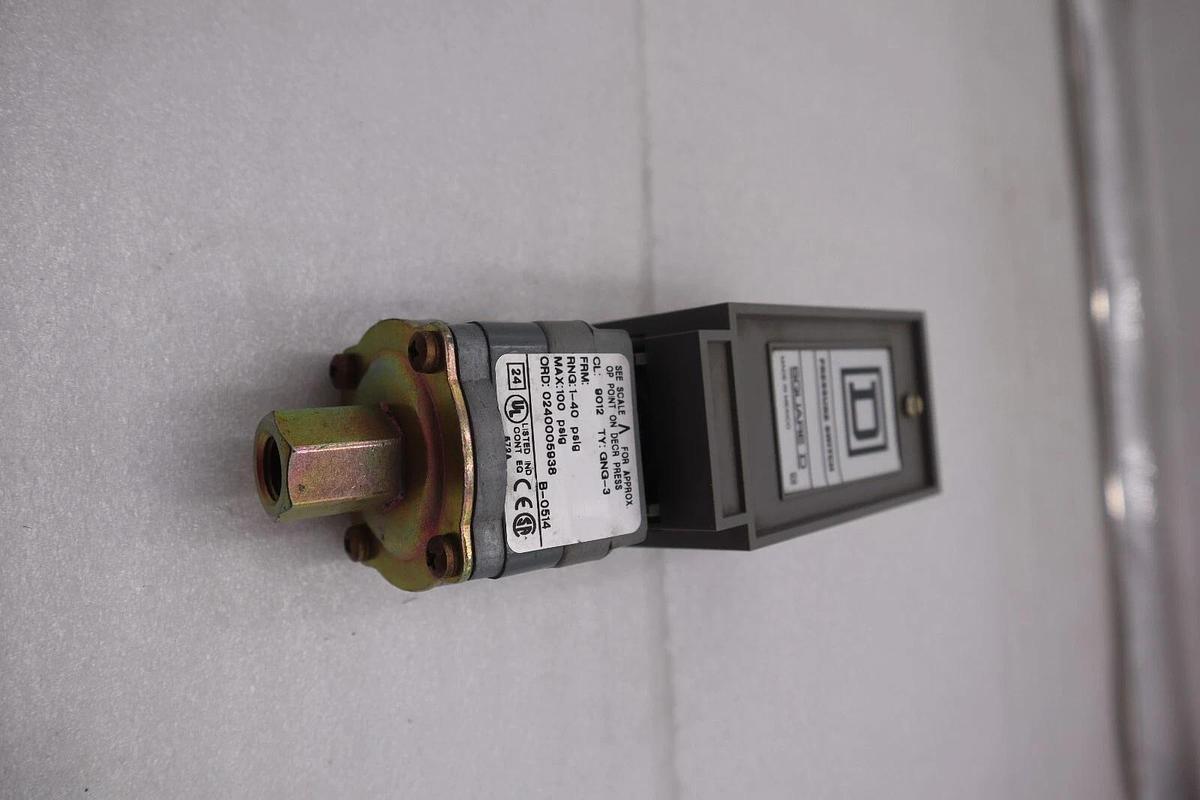 Used Square D Pressure Switch B-0514 CL: 9012 TY: GNG-3 100 Psig New Open Box #K-2167