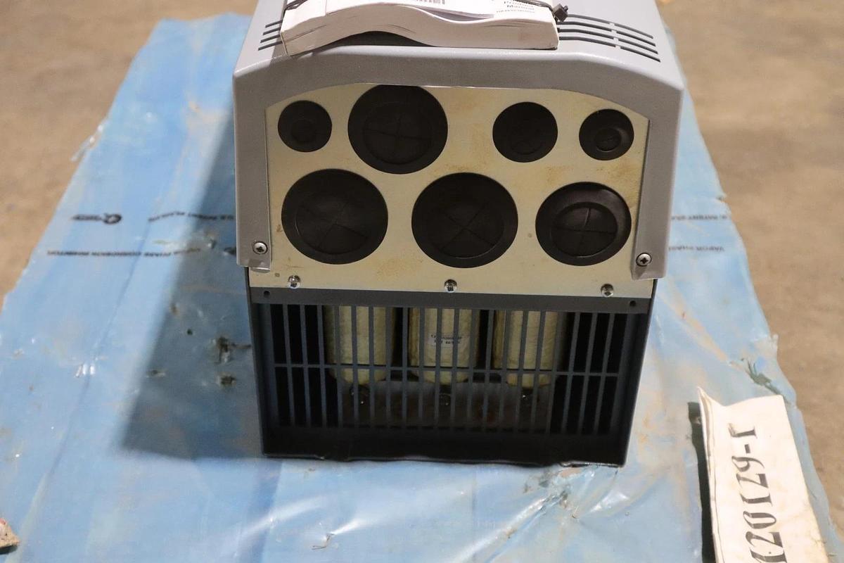 Used PARKER SSD DRIVES 690+0060/460/1BN 60 HP 380-460 VAC 690 SERIES - STOCK SGF-85