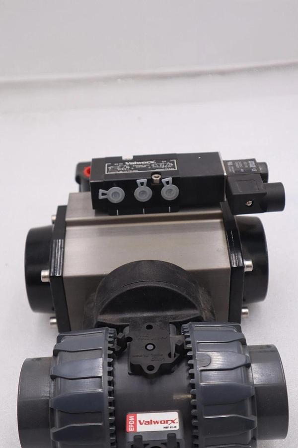 Used VALWORX 530175 AP075 PNEUMATIC ACTUATOR W/ 529102A SOLENOID 529910A VALVE #006-A