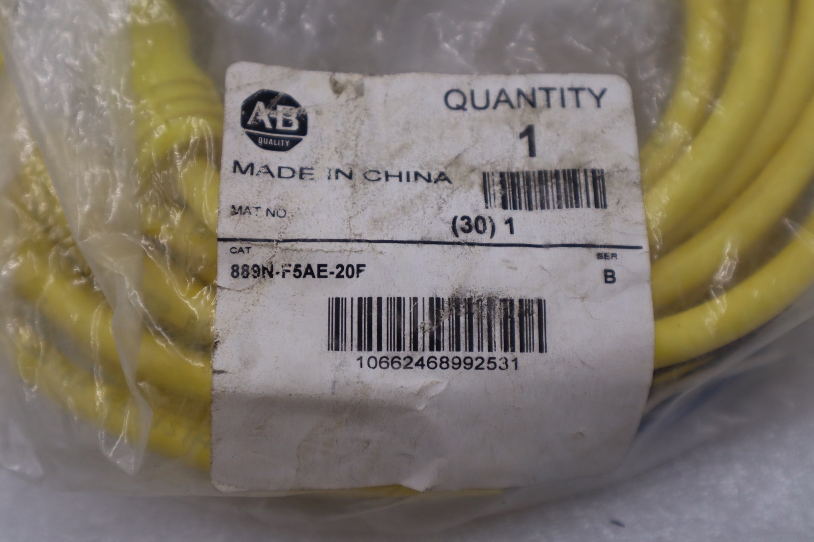 Allen Bradley 889N-F5AE-20F Connector Cable Ser. B STOCK H1529