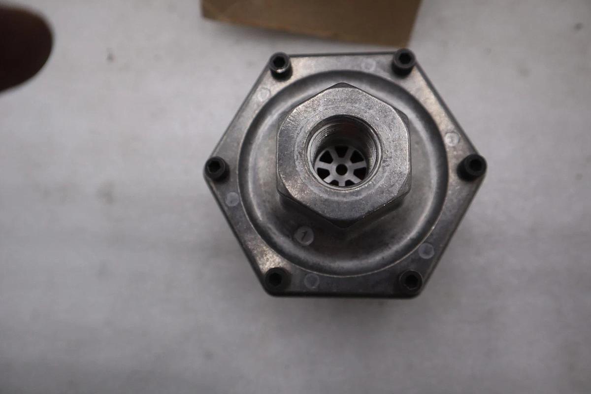 Used Parker 0R50B Exhaust Valve 150psi 1/2in Npt - STOCK GF209A
