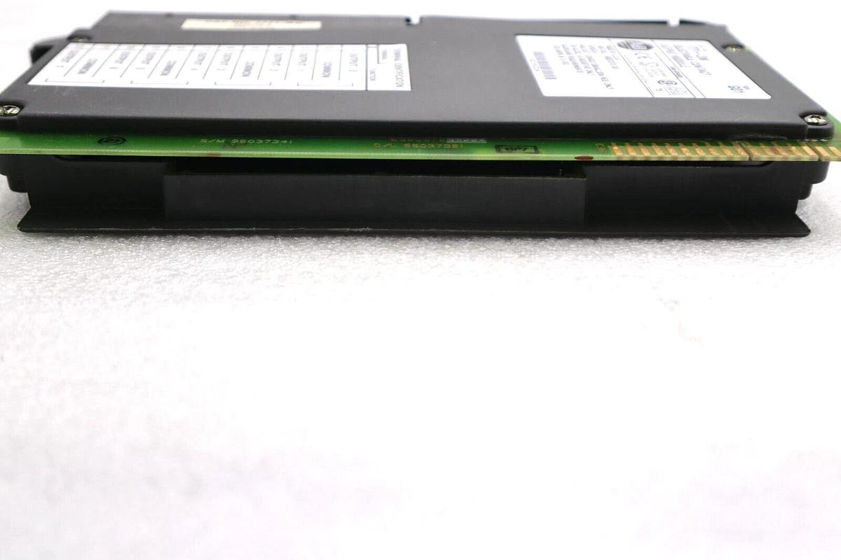 Used ALLEN BRADLEY 1771-0W SELECTABLE CONTACT OUTPUT MODULE SER A STOCK #1794