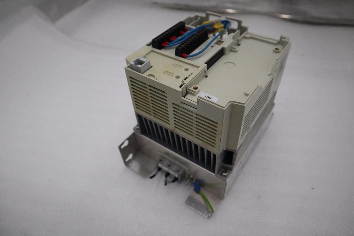 Used Mitsubishi FR-E540-0.75K-EC Drive 0.75 KW 2.6 Amp 480 Volts 3 Phase STK K-759-A