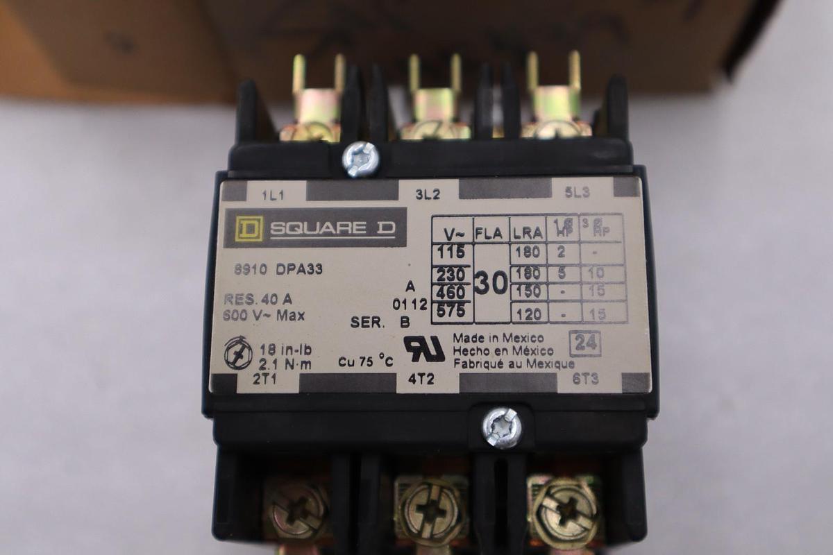 Square D 8910DPA33V02 Definite Purpose Contactor 3 Pole Open Type STOCK H818A