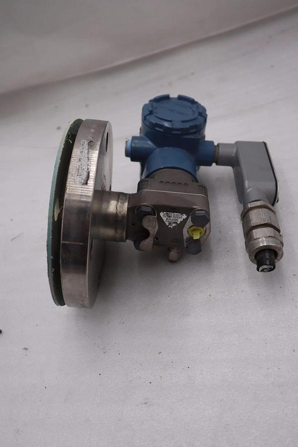 Used Rosemount 2051L3AA0FD21AA Pressure Transmitter 4 - 20 mA Hart STOCK H1920