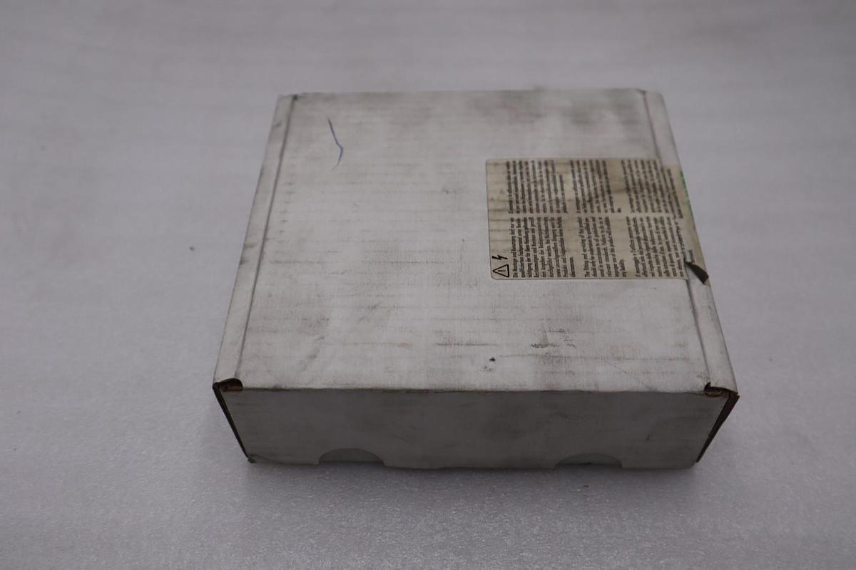 Used NEW OPEN BOX Murr Elektronik Switch Mode Power Supply 9000-11112-0921111 --GF298