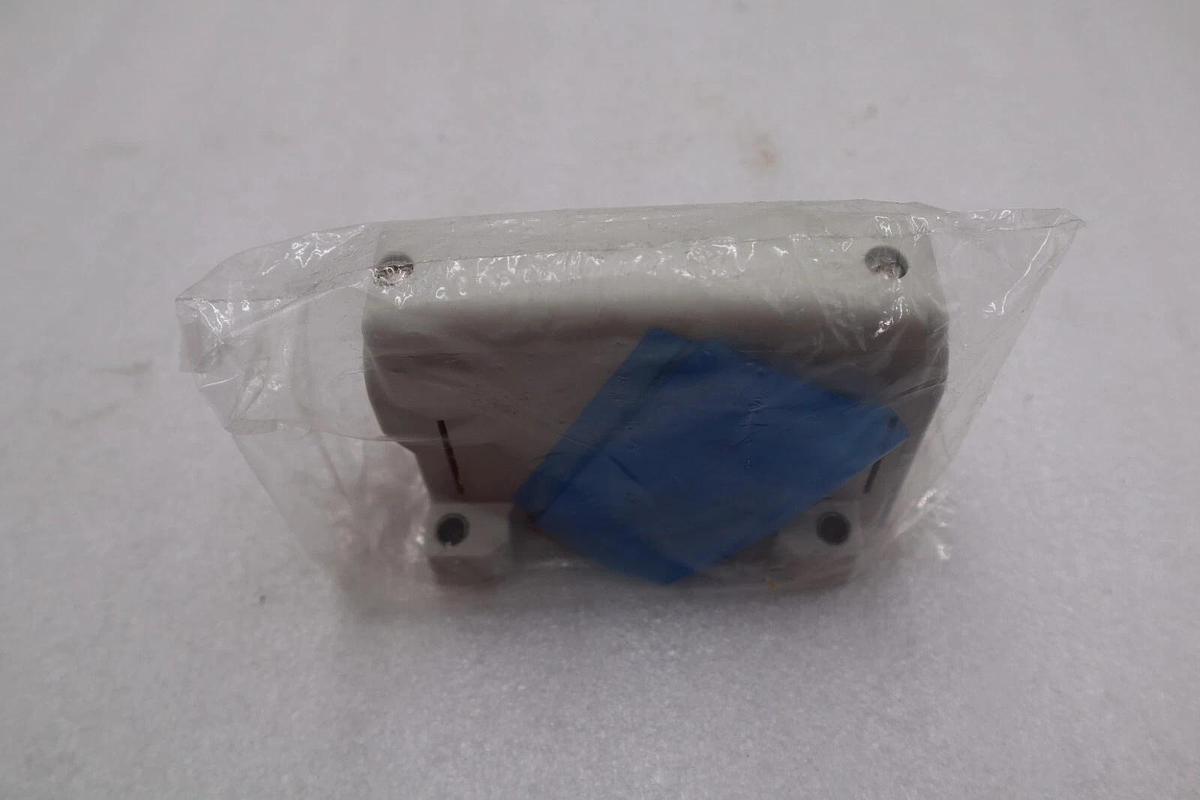 NEW OPEN BOX SMC VVQC2000-2A-1-C10 VVQC20002A1C10  STOCK 1386-A