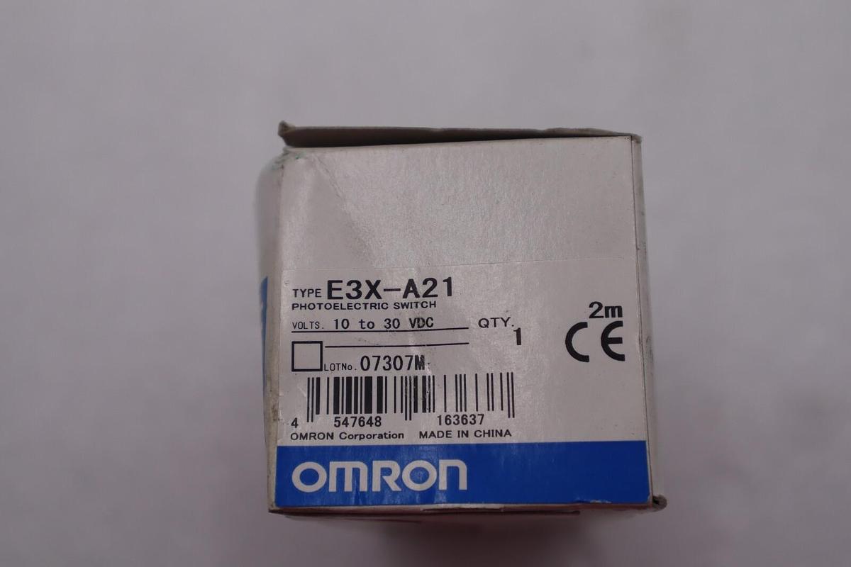 Used OMRON E3X-A21 PHOTOELECTRIC SWITCH 10-30 VDC STOCK #K-1038A