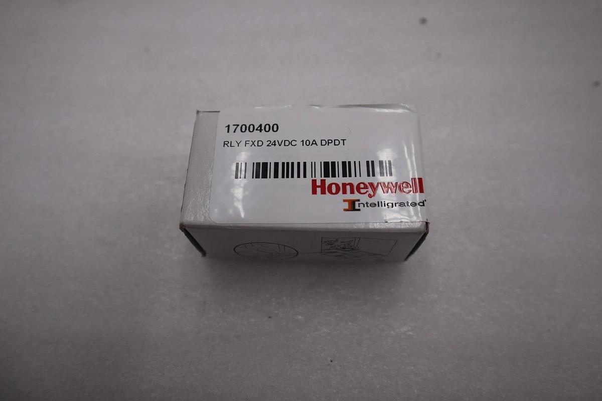 Used LOT OF 3 NEW AB ALLEN BRADLEY 700-HA32Z24 SERIES D RELAY STOCK H1322A