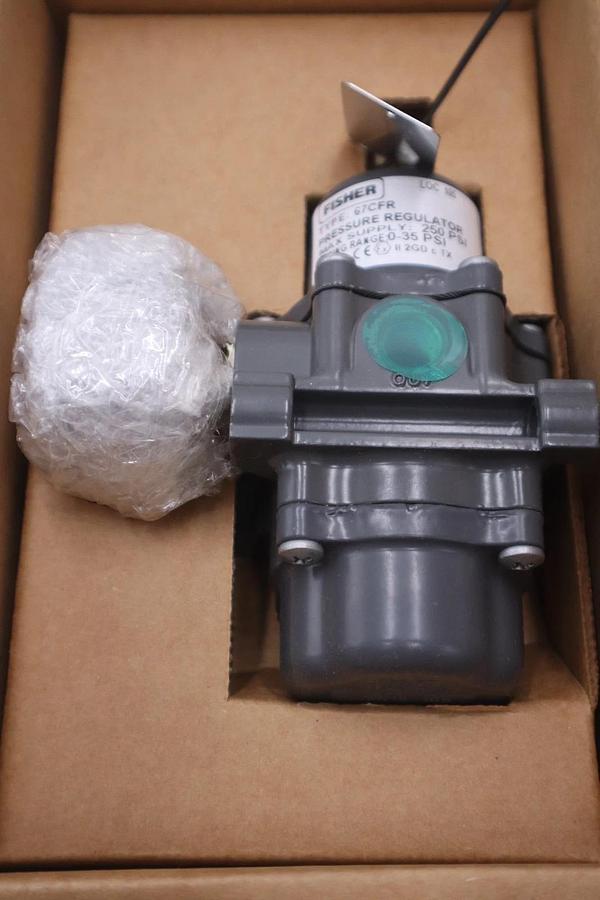 Used FISHER FS-67CFR-235 FILTER REGULATOR SPG RANGE 0-35PSI MAX 250PSI STOCK GF-754