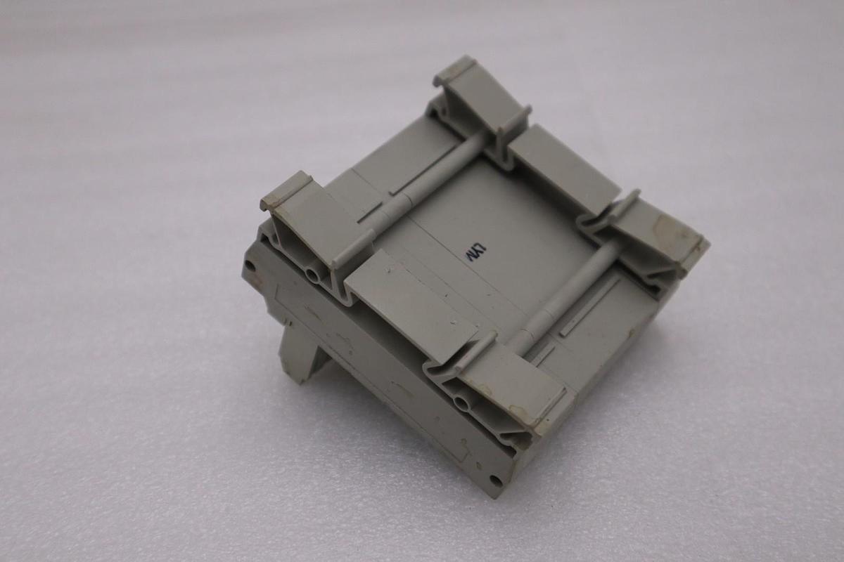 Used AB Allen Bradley Input Interface Module 1492-AIFM6S-3 1492AIFM6S3 STK H1415A